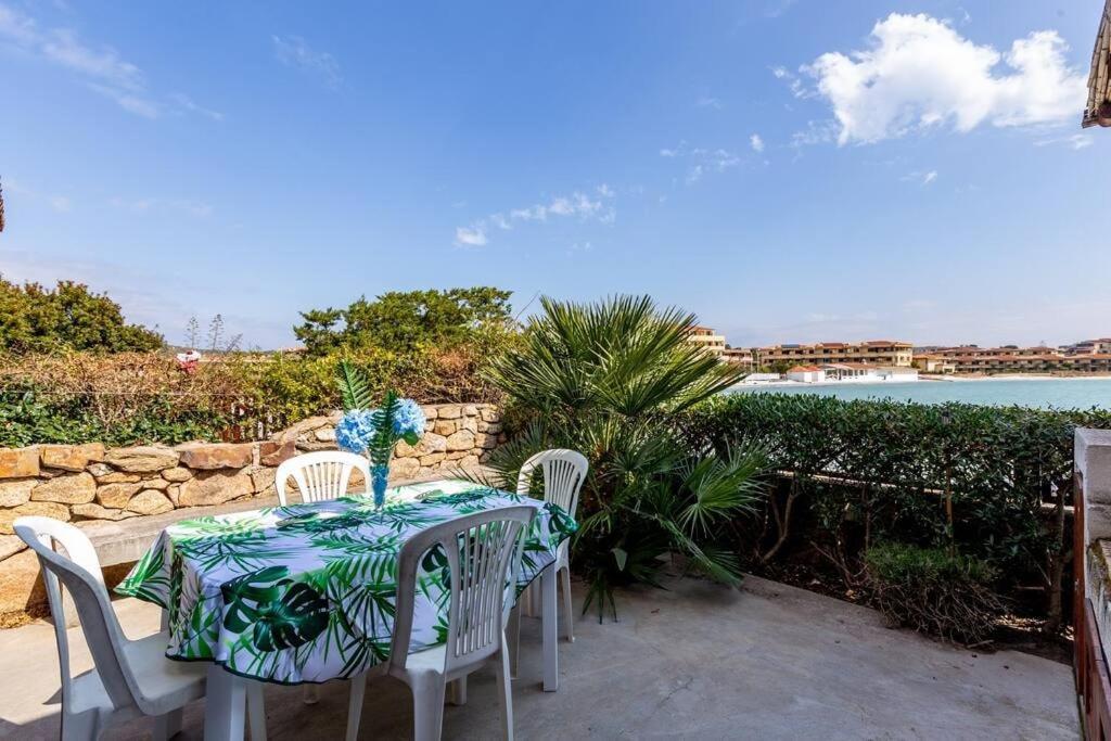 Apartment Pied Dans L'Eau غولفو أرانتْشي المظهر الخارجي الصورة